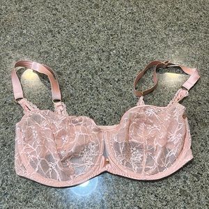 Chantelle bra